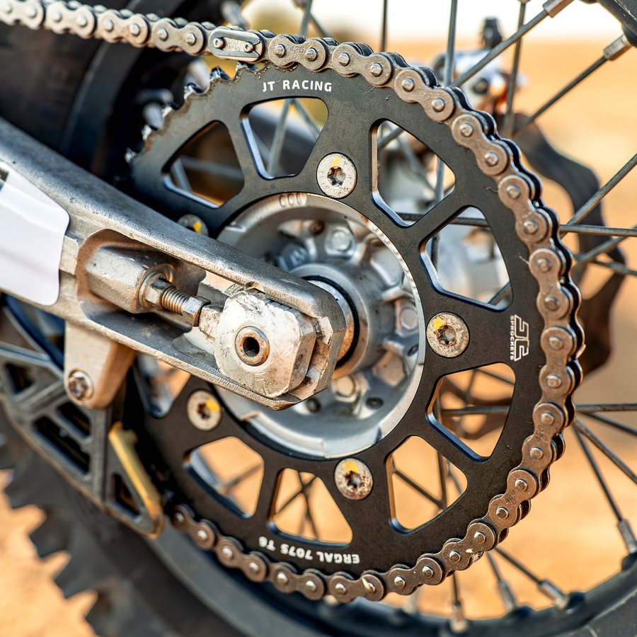 Rear sprocket and chain